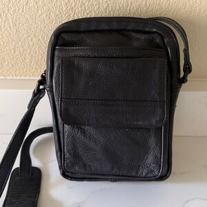 Brookstone Leather Men’s Bag